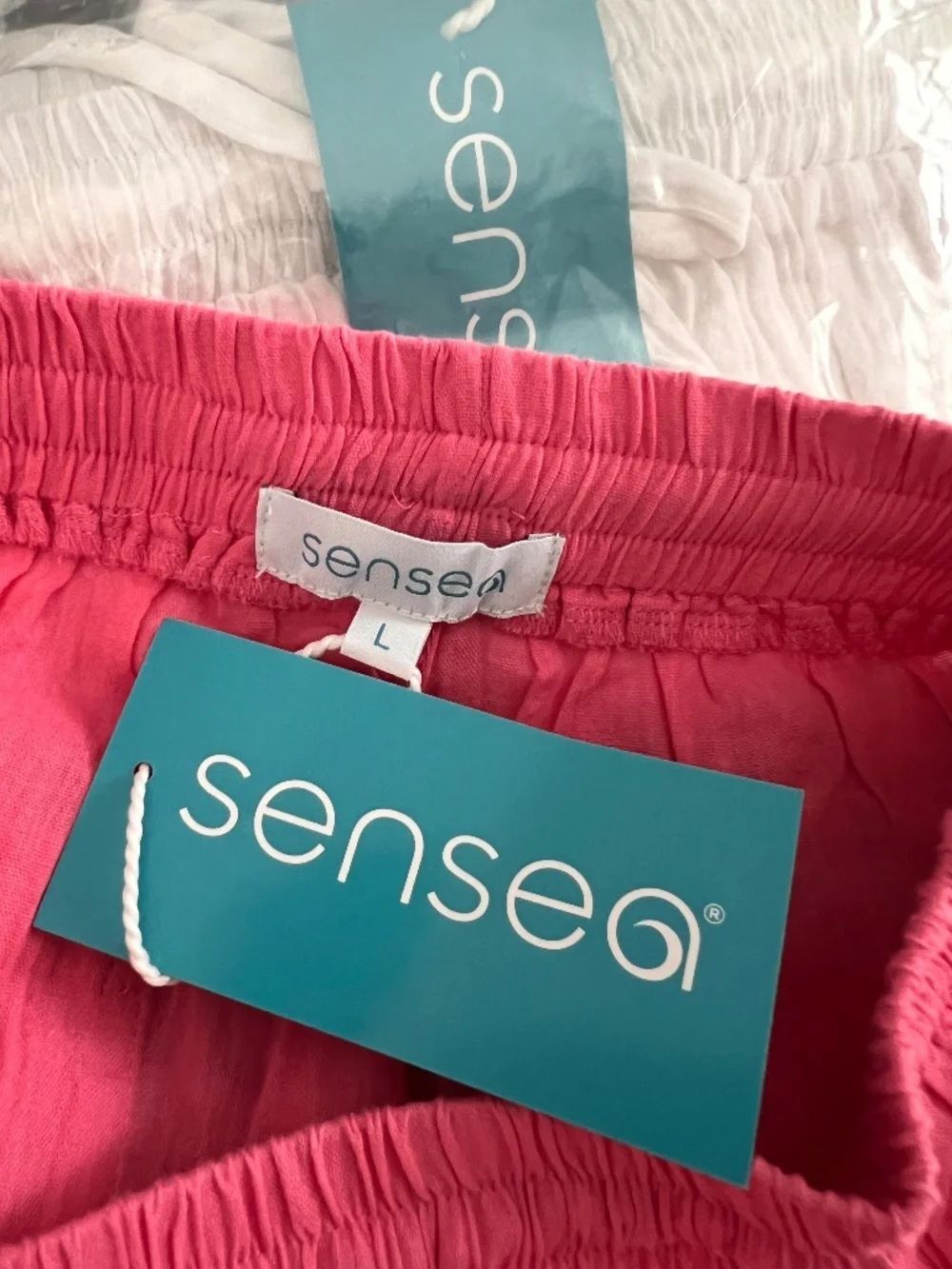🆕 Sensea 2 size Large Shorts ~ Hot Pink and White